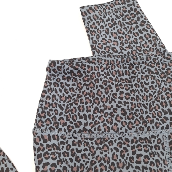 Thrive Societe Women's Performance Leggings Winnie Leopard Stitch Fix - Medium - Picture 7 of 12
